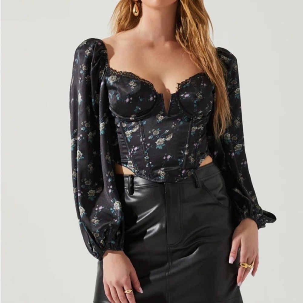 ASTR the Label Josephine Top in Black Floral Size S Corset Puff Sleeve